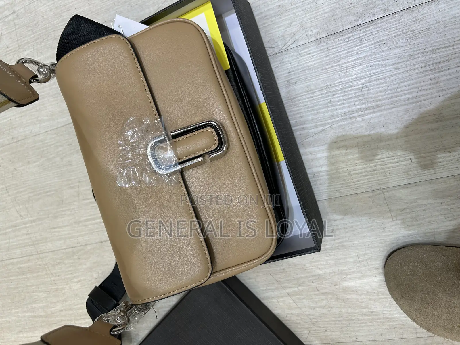 Marc Jacobs Crossbody/ Side Bag