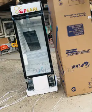 White Aquachill Singledoor PVC-325 Glass Pearl Display