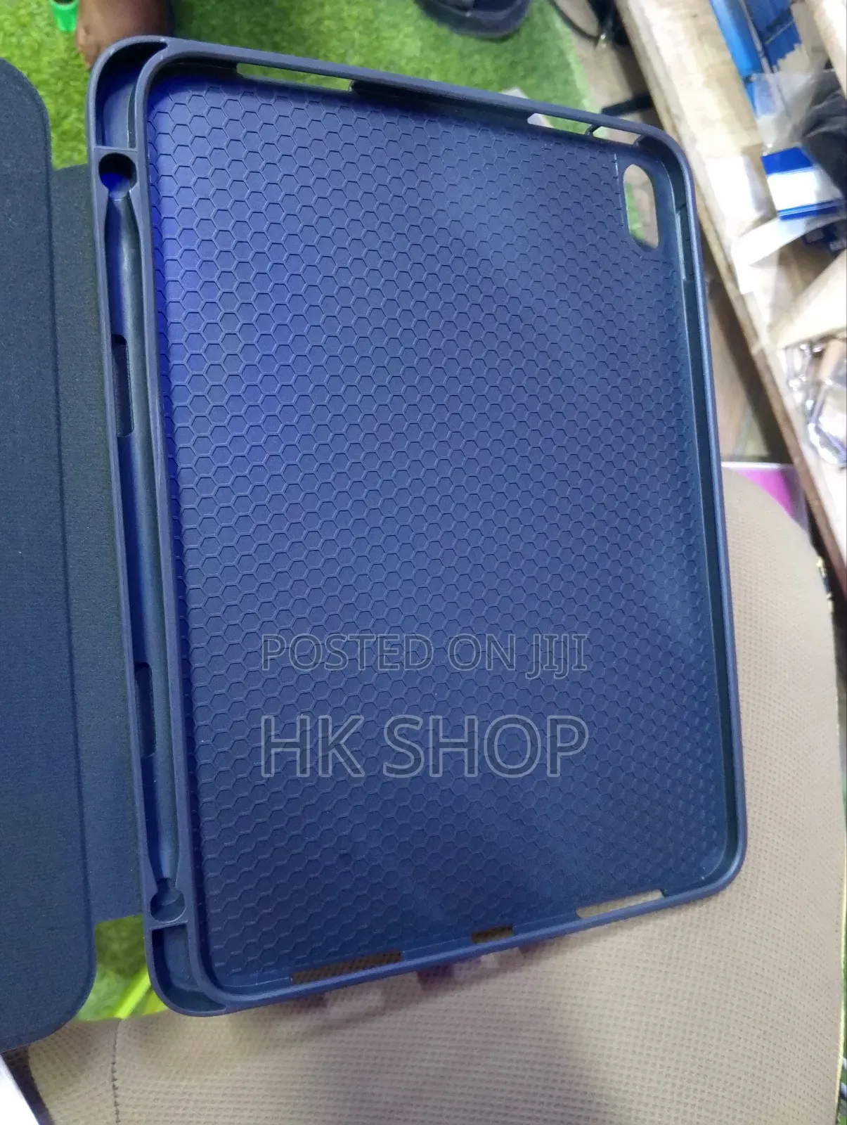 10th Generation Smart Cover Case With Space for Pencil
