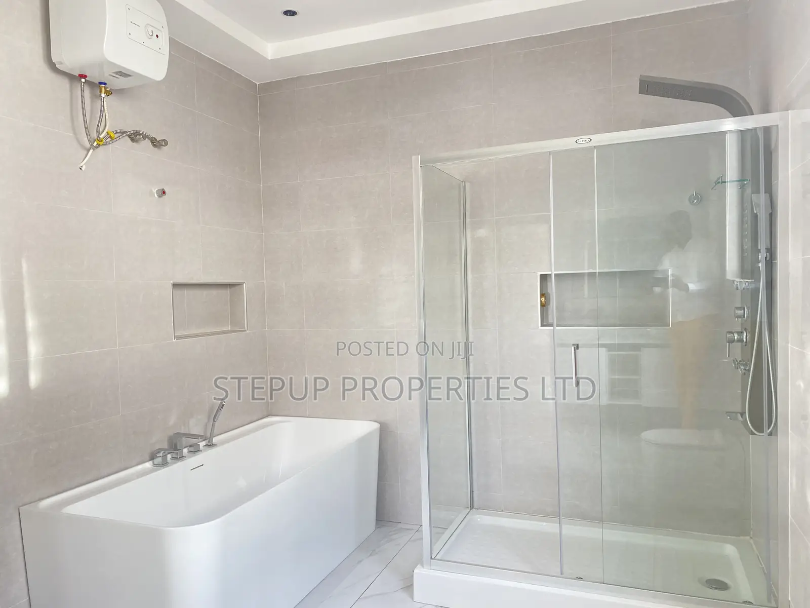 4bdrm House in Ogbojo, East Legon for sale