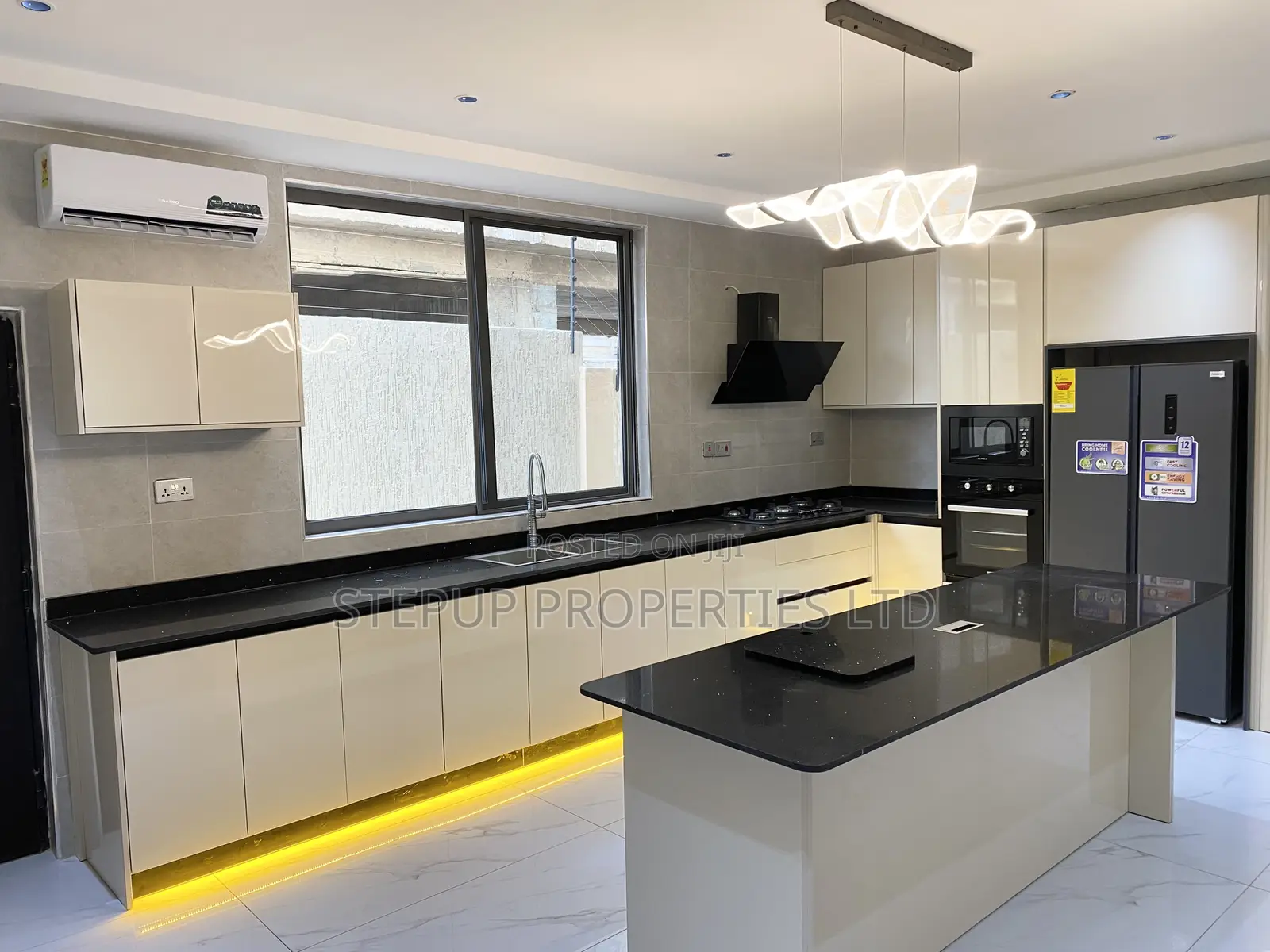 4bdrm House in Ogbojo, East Legon for sale
