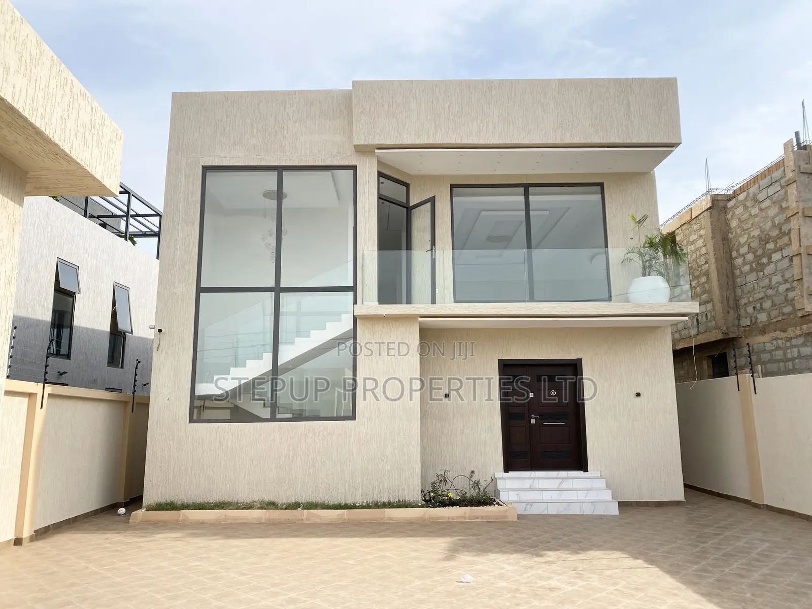 4bdrm House in Ogbojo, East Legon for sale
