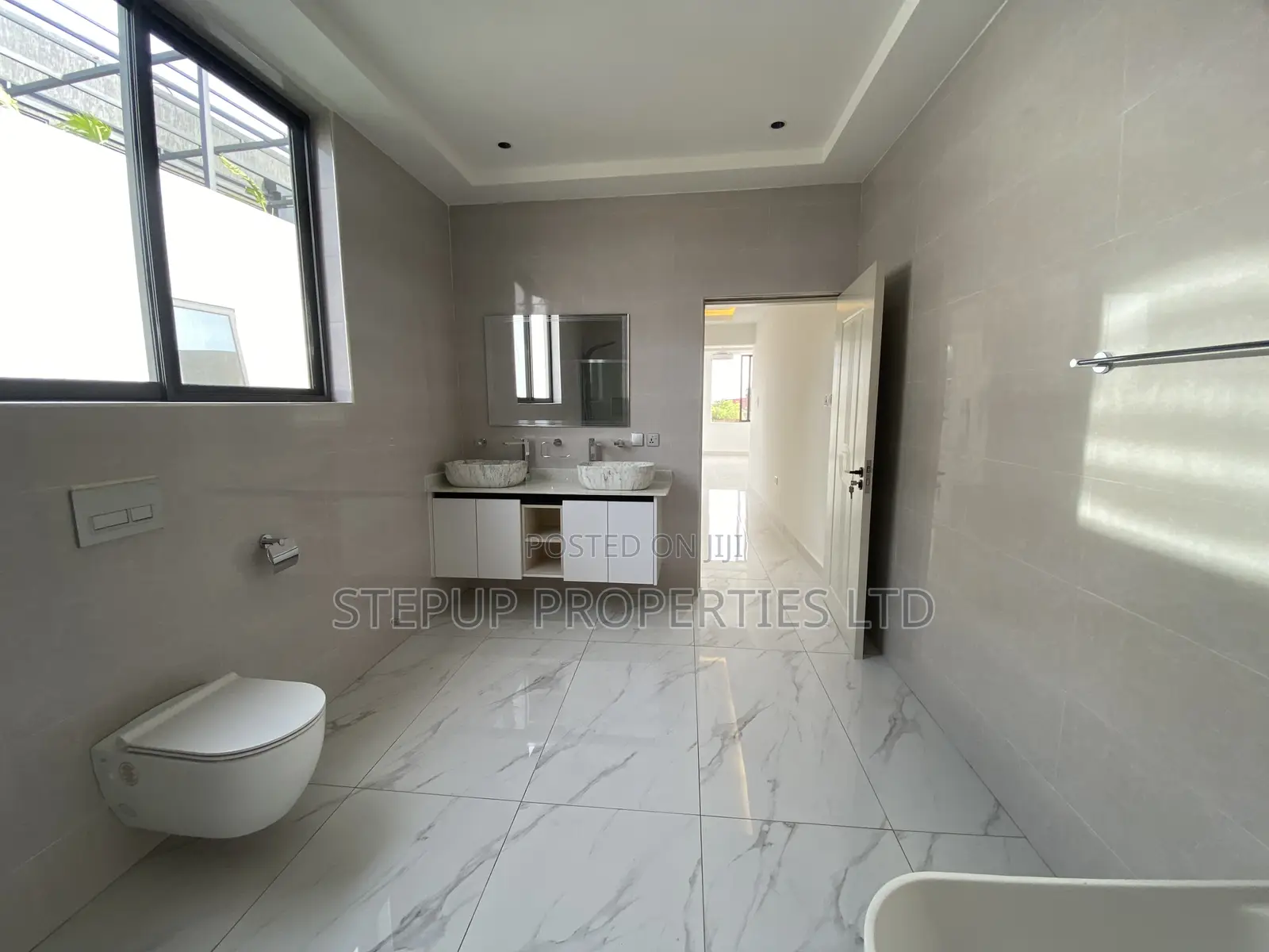 4bdrm House in Ogbojo, East Legon for sale