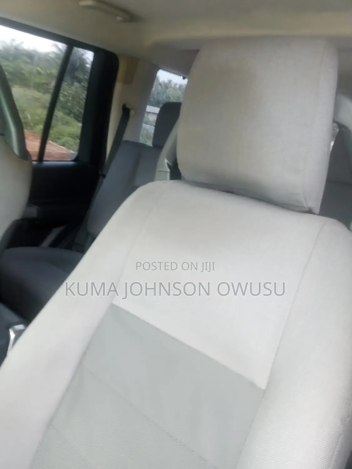 Land Rover Discovery 2010 Silver