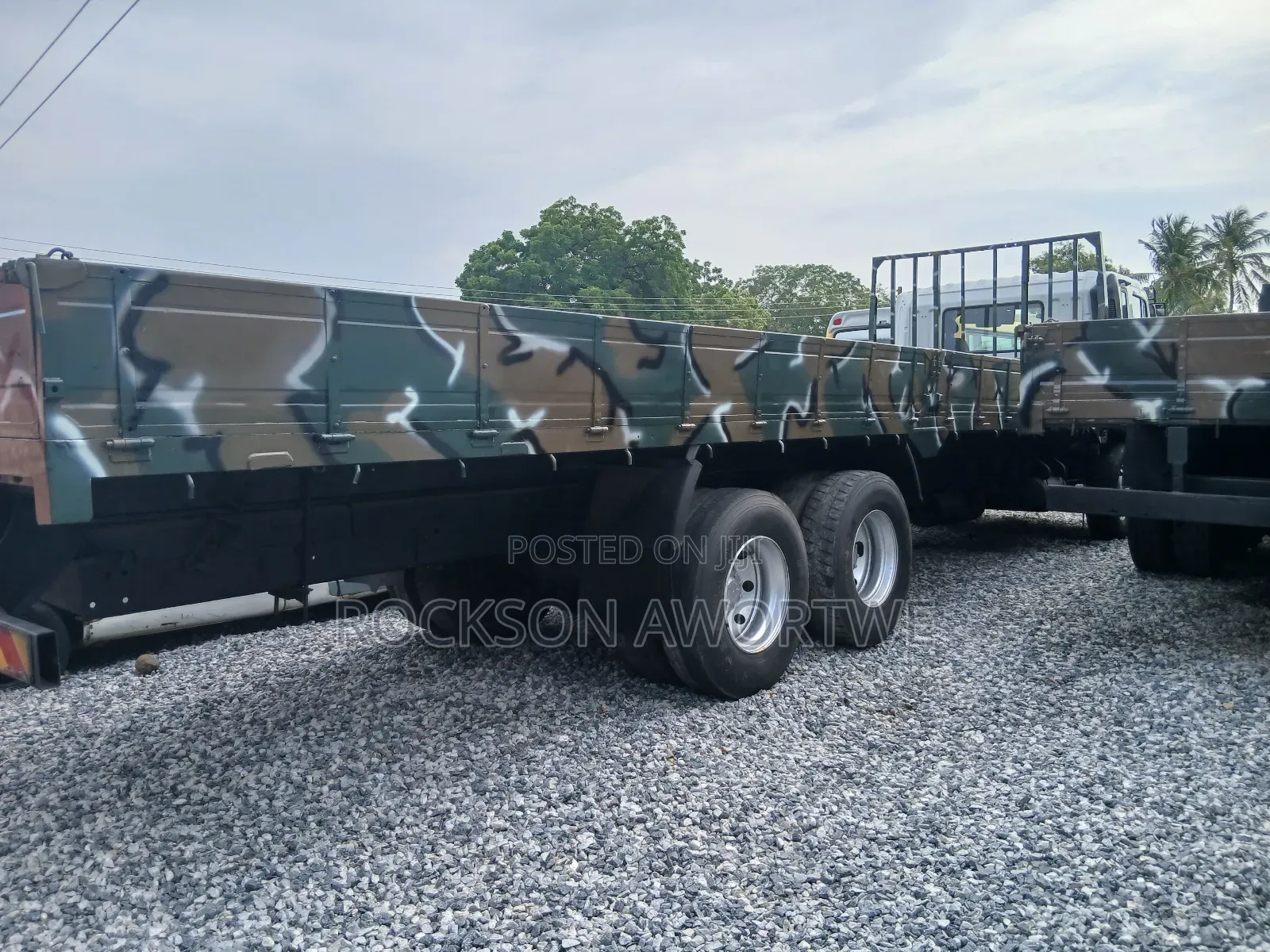 Trucks Trailers