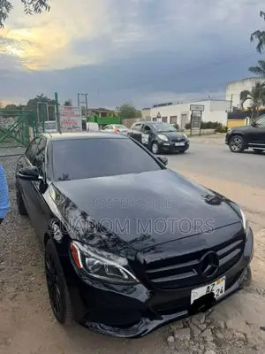 Mercedes-Benz C300 Base 4dr RWD Sedan (2.0L 4cyl 7A) 2015 Black