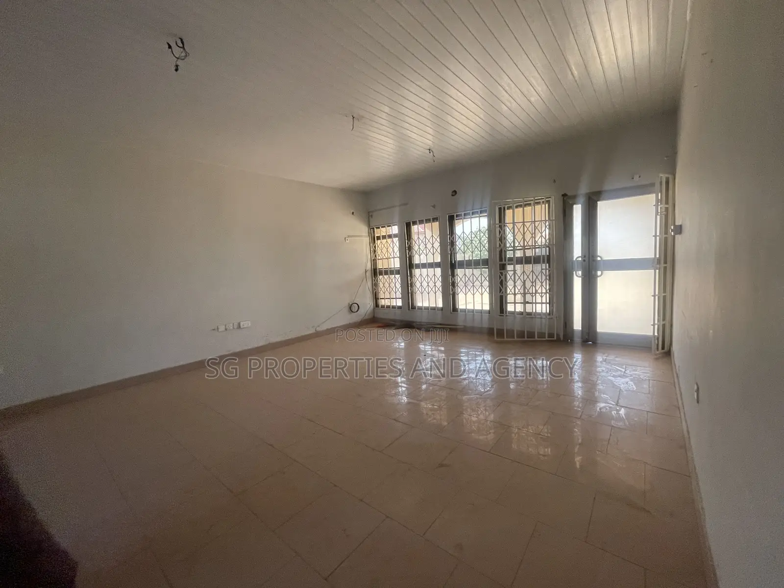 3bdrm House in Coastal, Spintex for rent