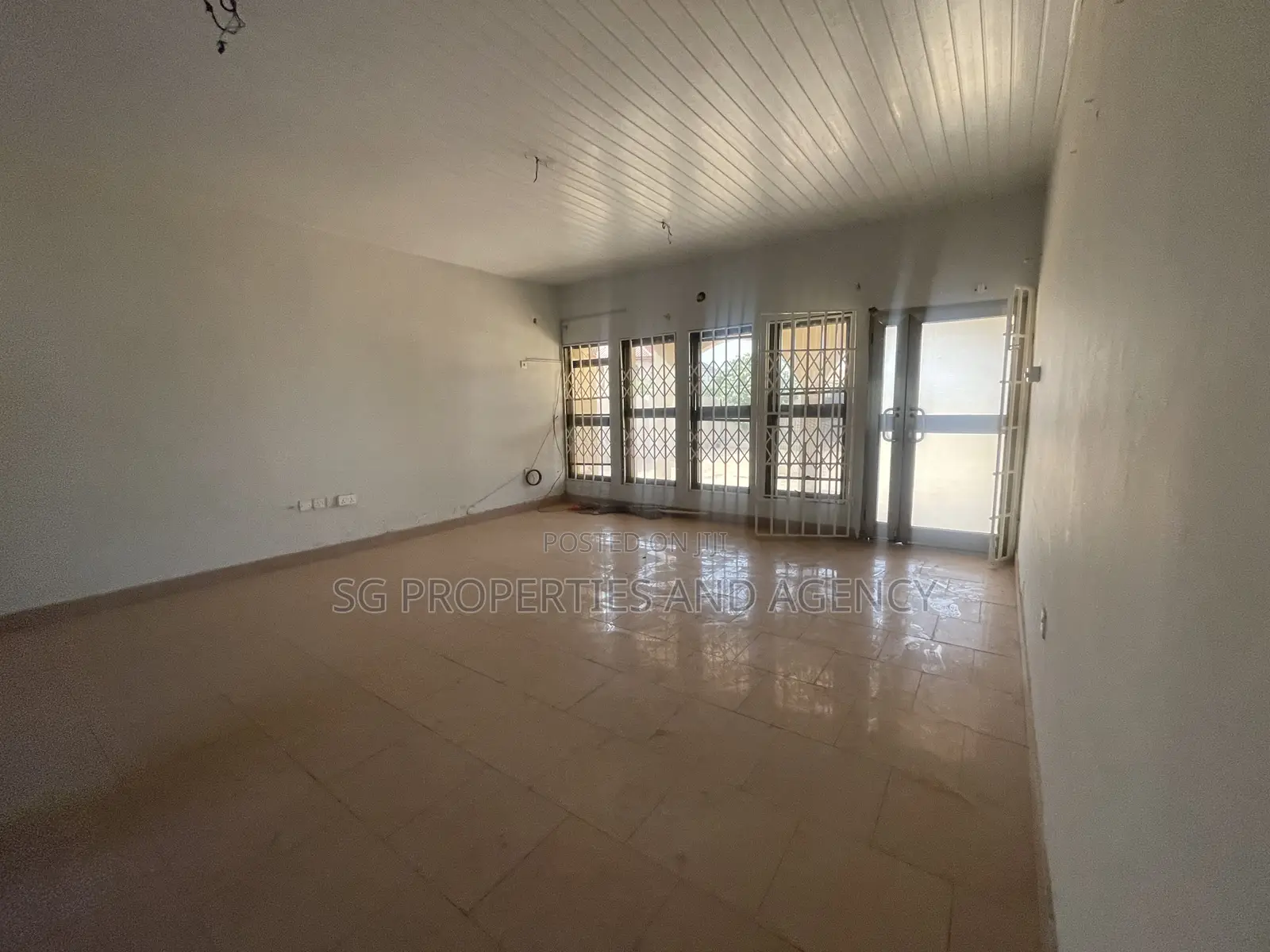 3bdrm House in Coastal, Spintex for rent