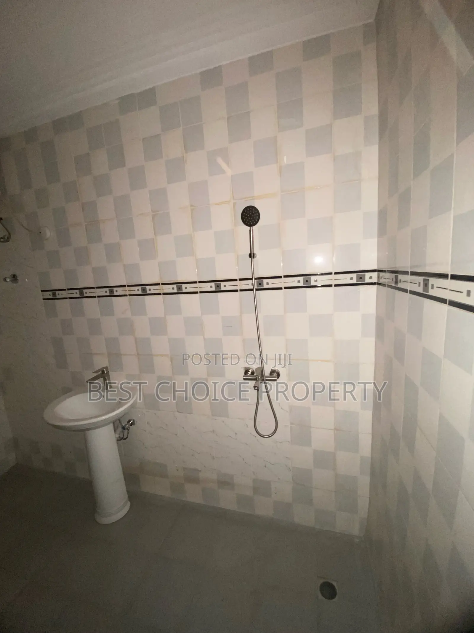3bdrm Apartment in Lakeside Community 1 for rent
