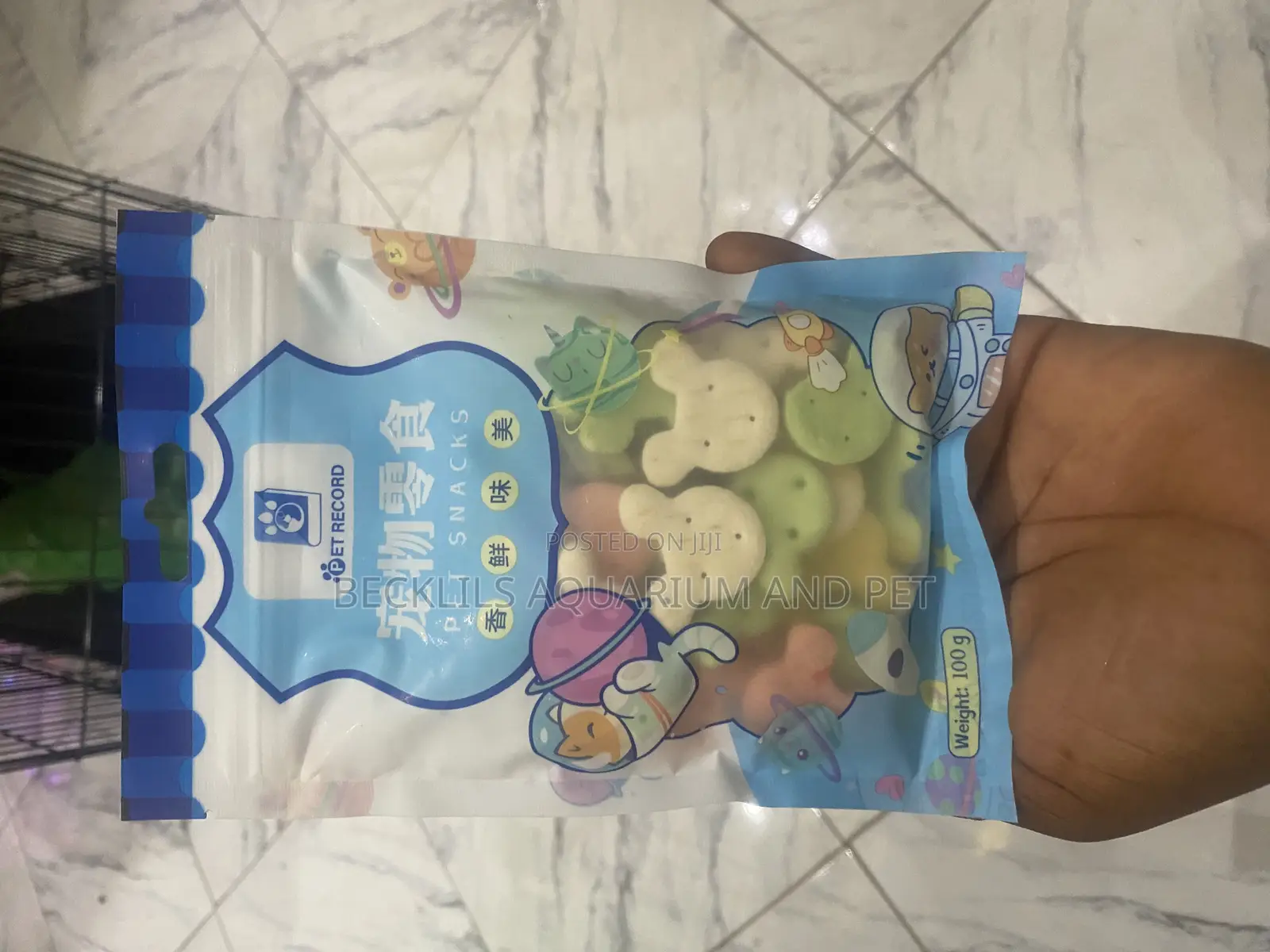 Dog Treats , Pet Treats ( Biscuits )