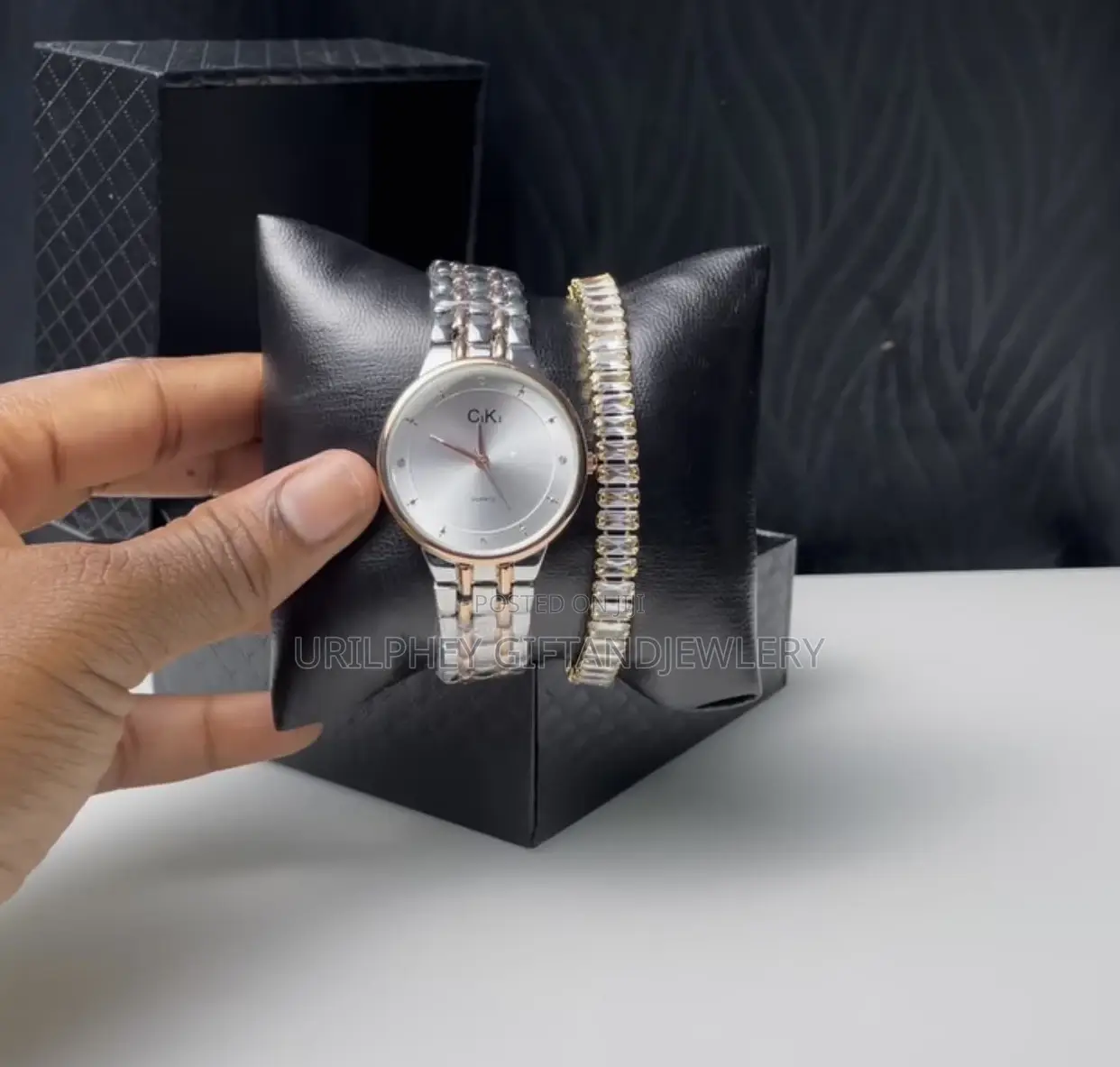 Ladies Watch With Bracelet