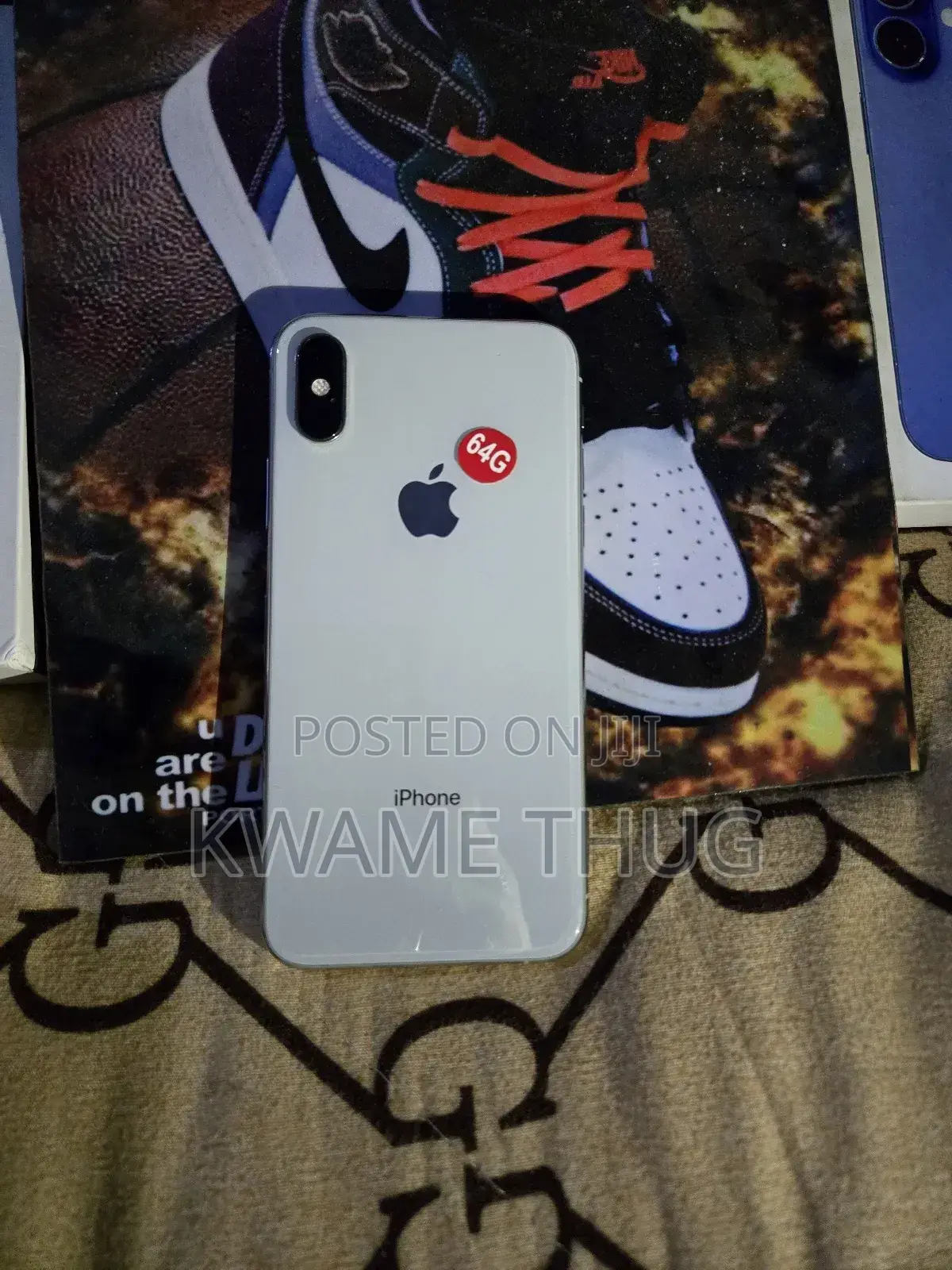 New Apple iPhone XS 64 GB Silver
