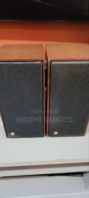 B O Beovox 600 Speakers