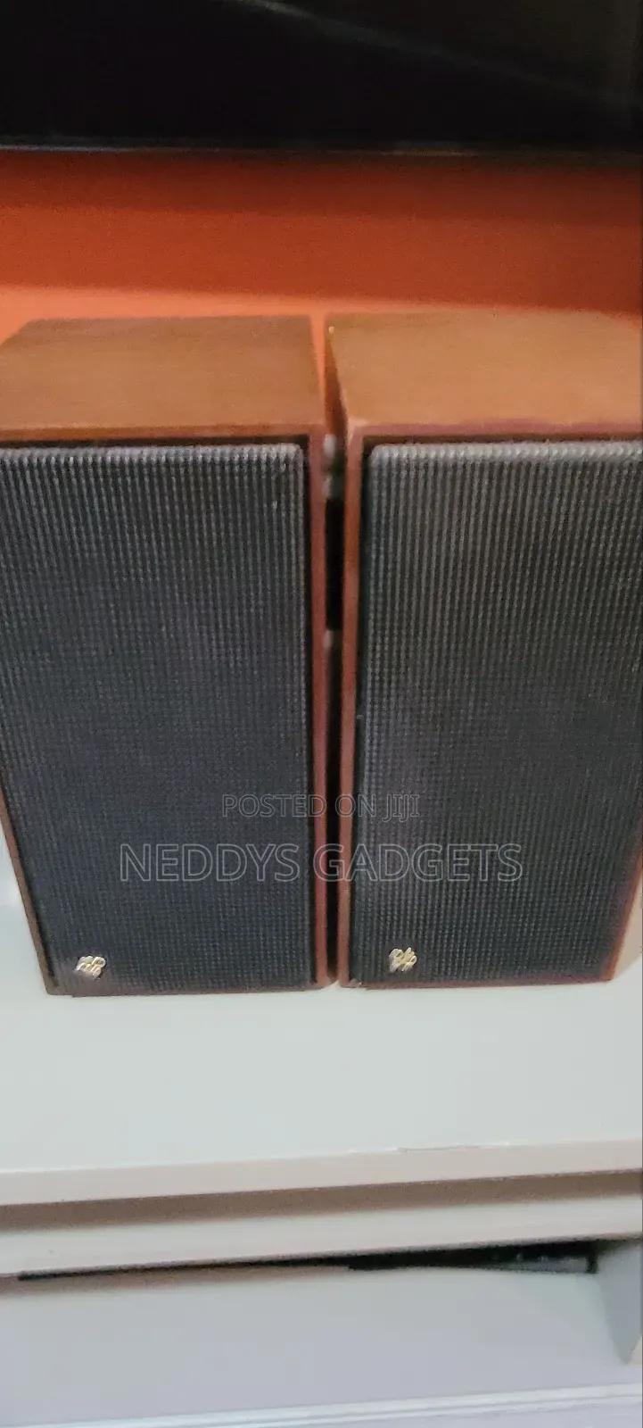 B O Beovox 600 Speakers