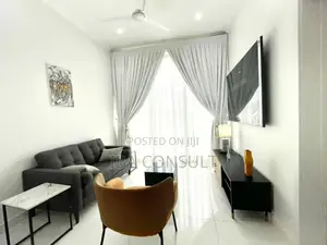 3 and 4bdrm House in East Airport for Sale
