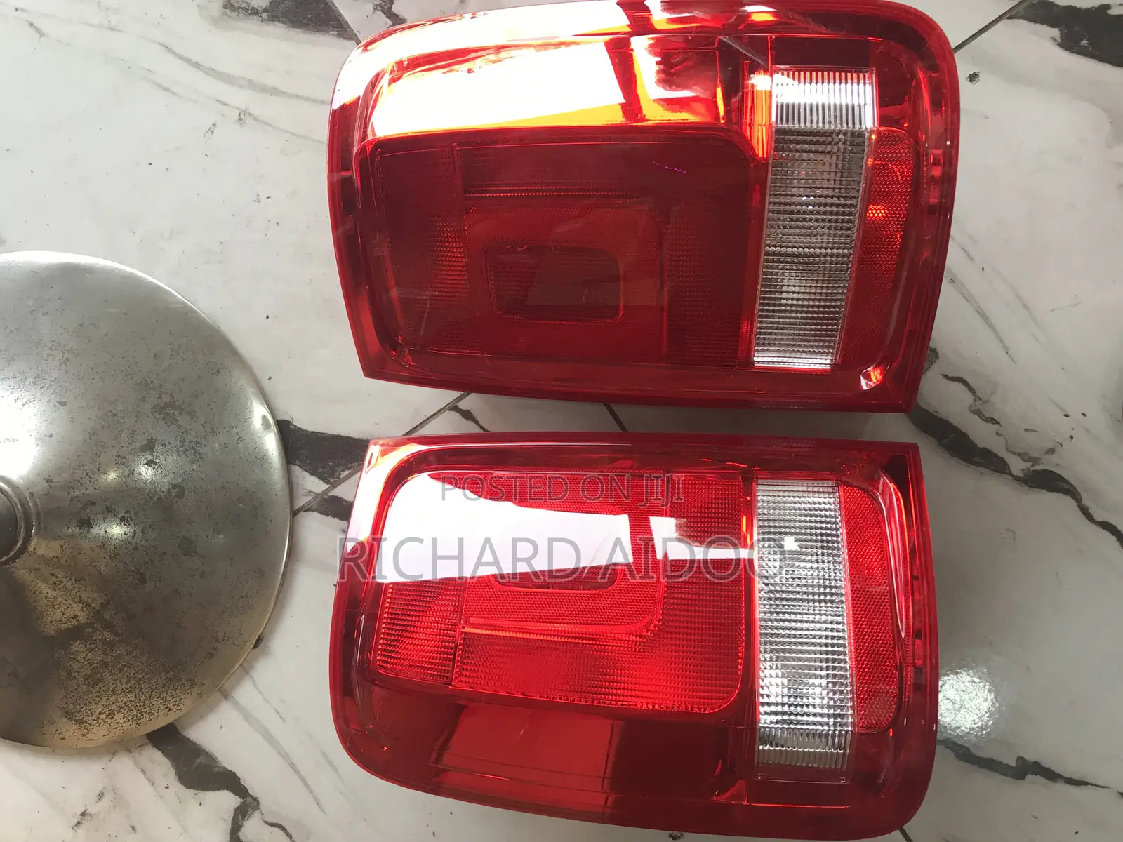 Vw Amarok 2010 Taillight Available