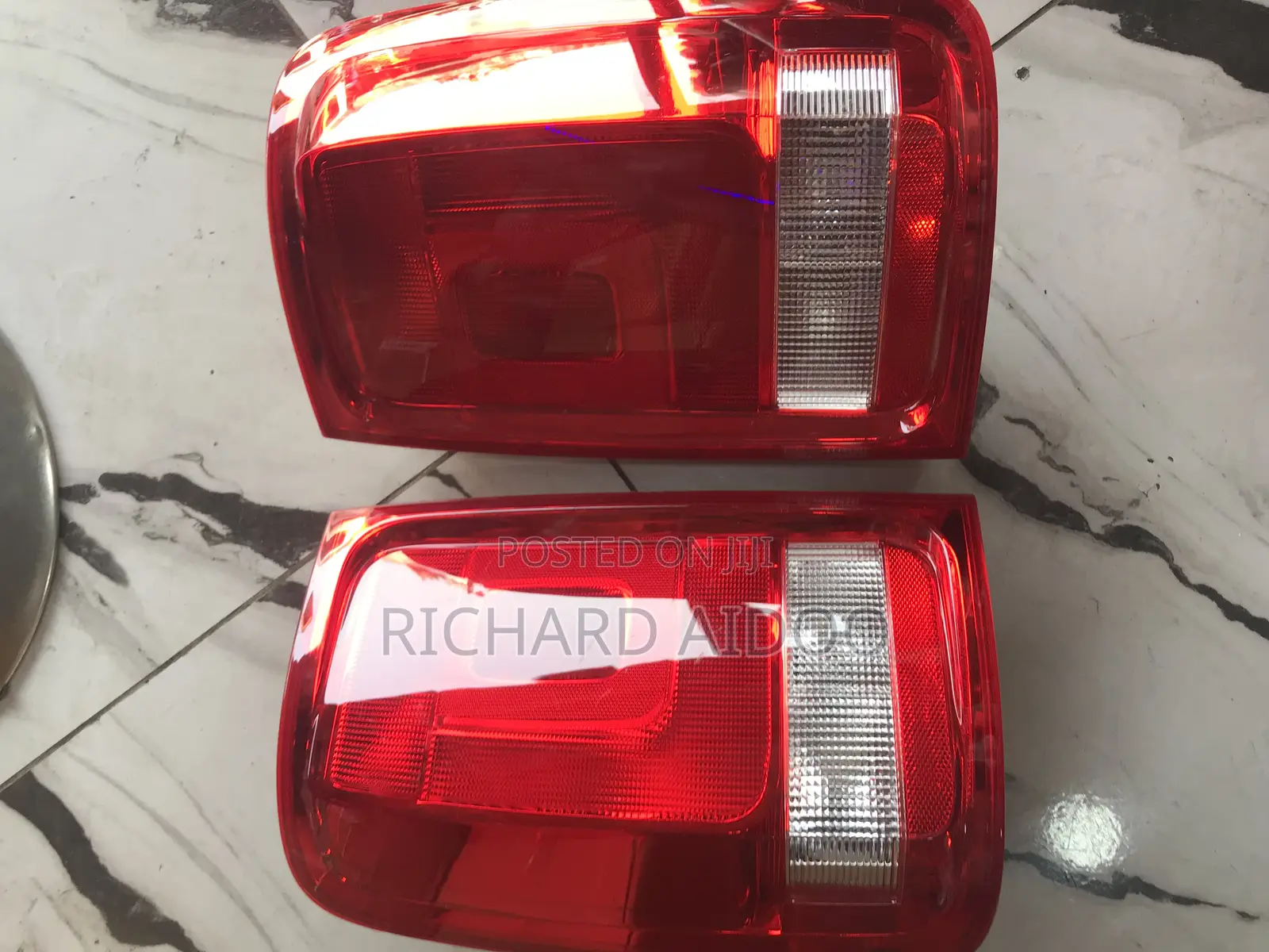 Vw Amarok 2010 Taillight Available