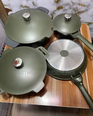 4 Set Nonstick Cookware