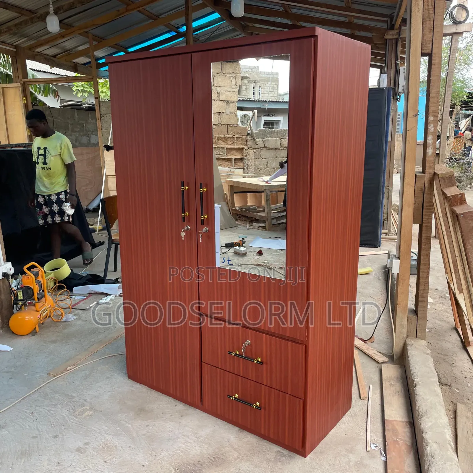 Wardrobes With Free Delivery