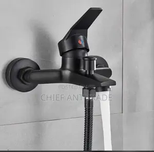 Shower Hot and Cold. M635.