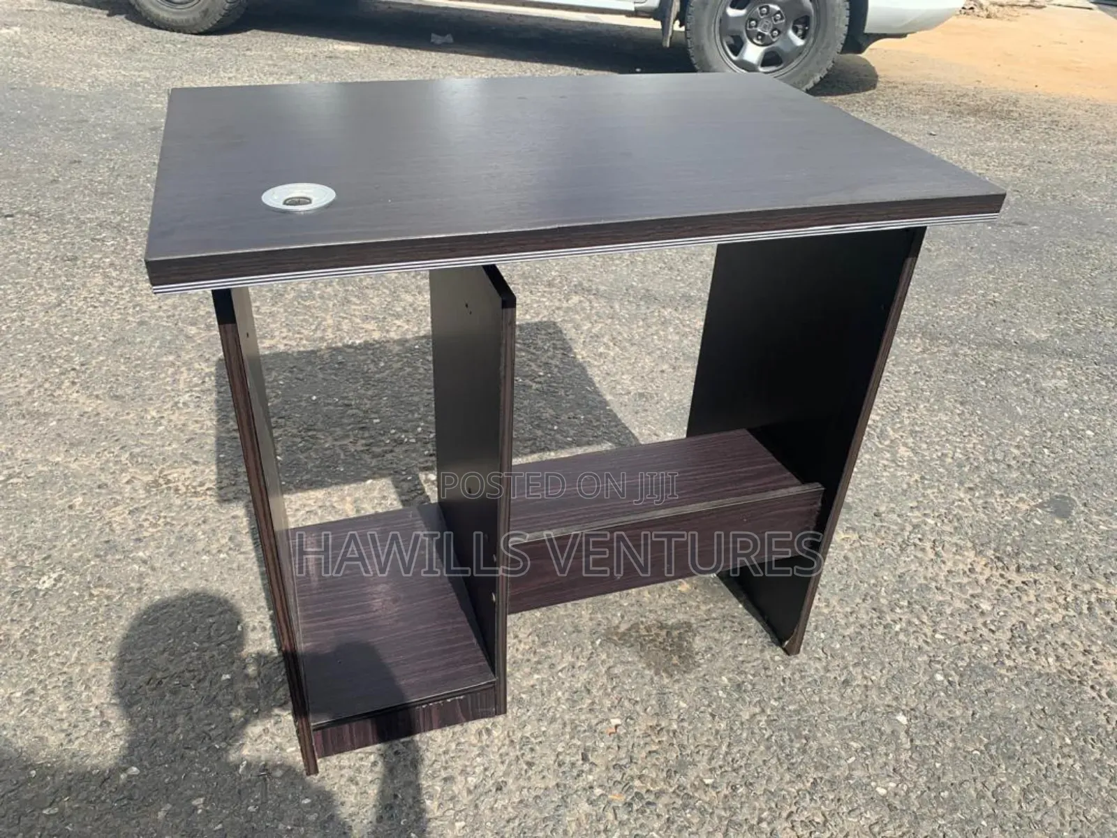 Simple Office Table