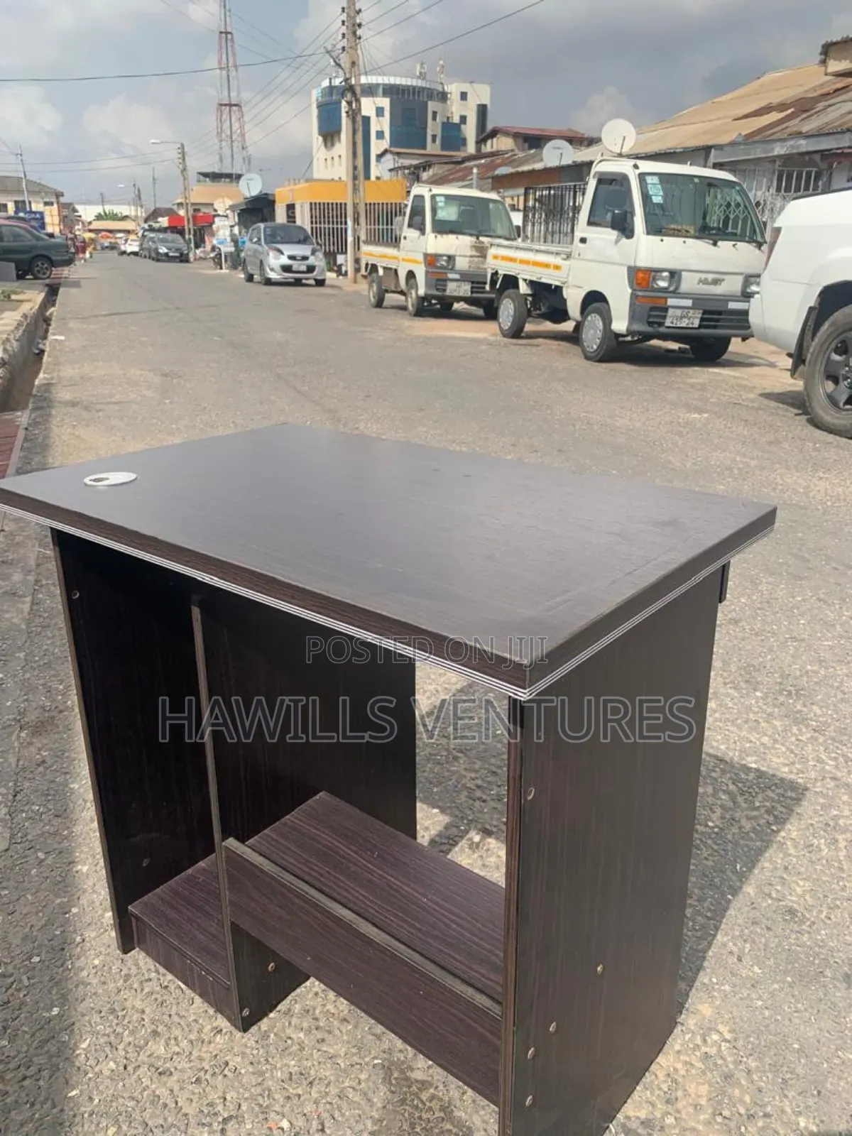 Simple Office Table