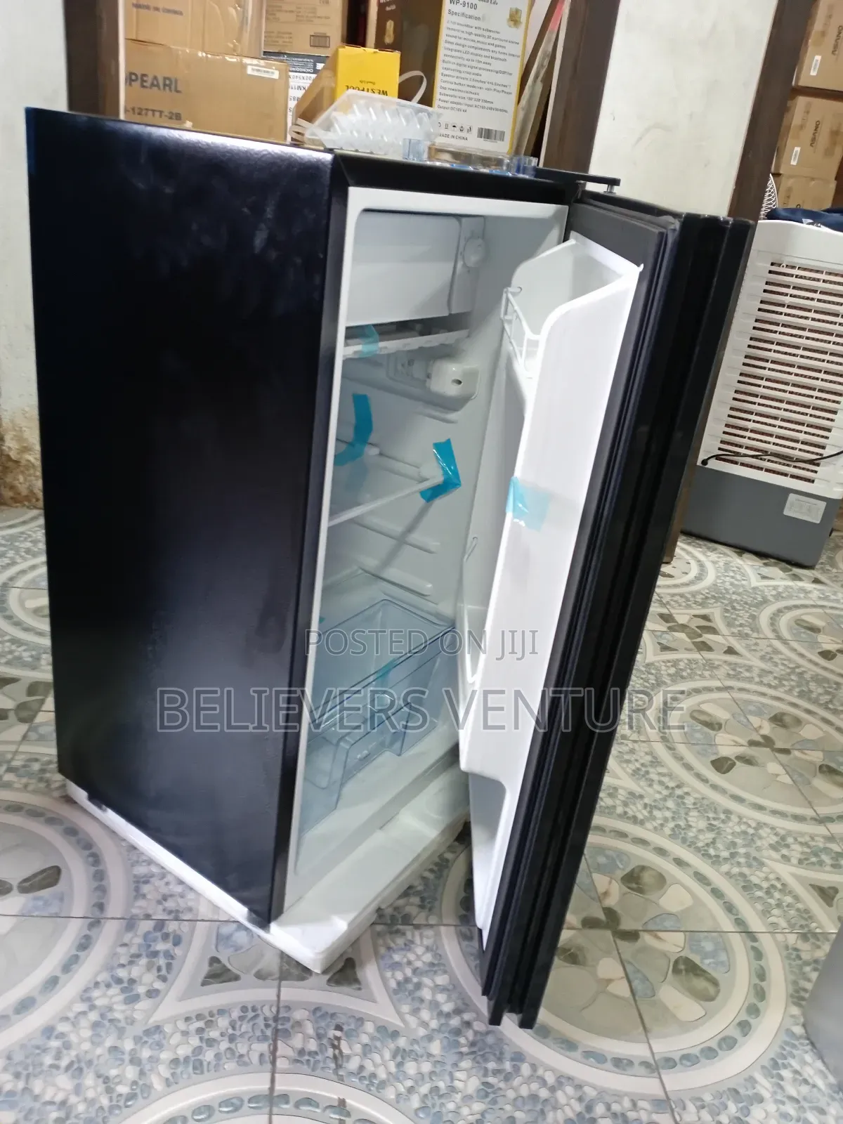 Best Choice Pearl 80l 3 Shelves Top Freezer Pearl
