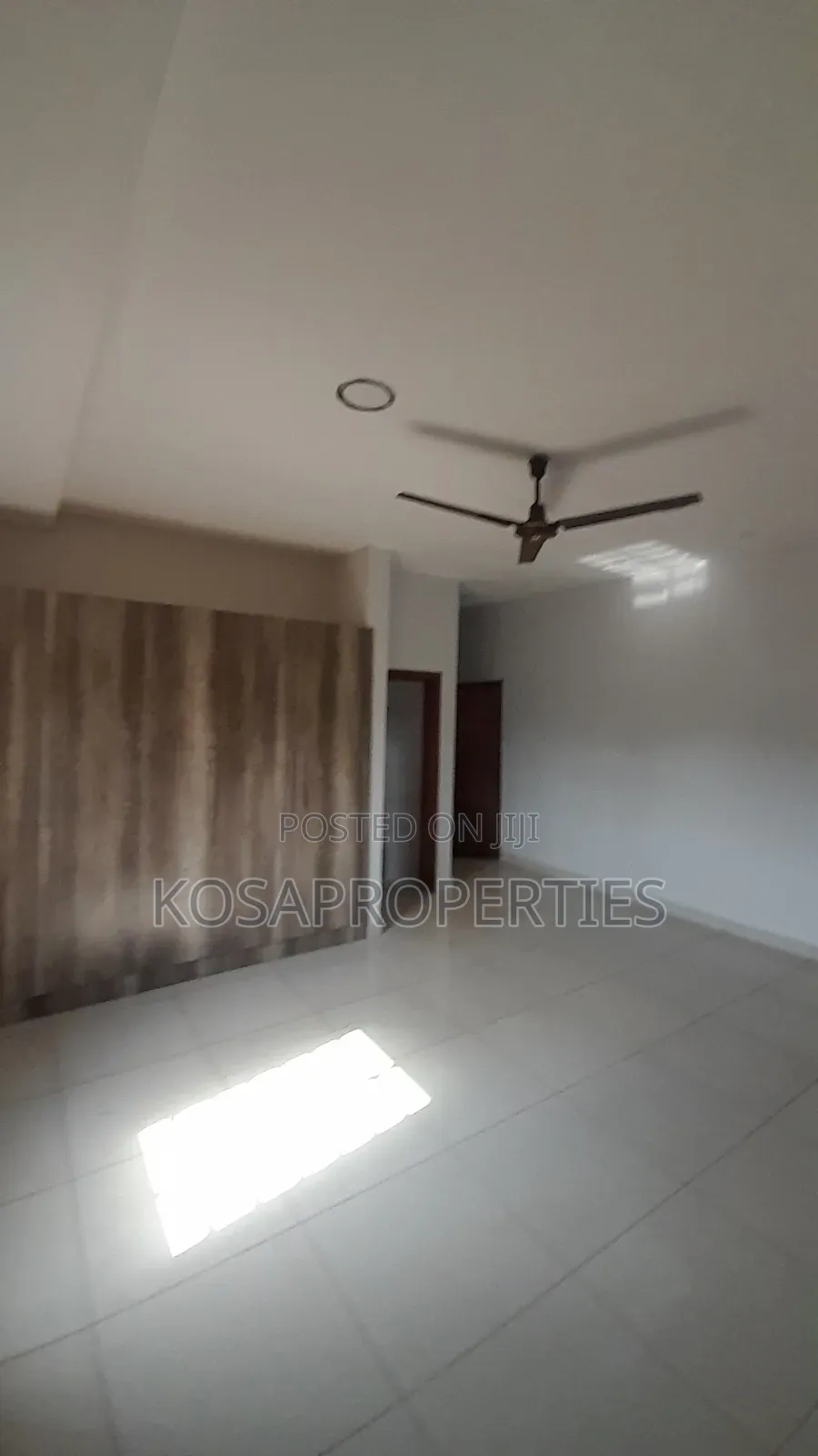 5bdrm House in Adenta Foster Homes for sale