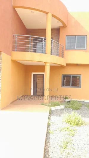 5bdrm House in Adenta Foster Homes for sale