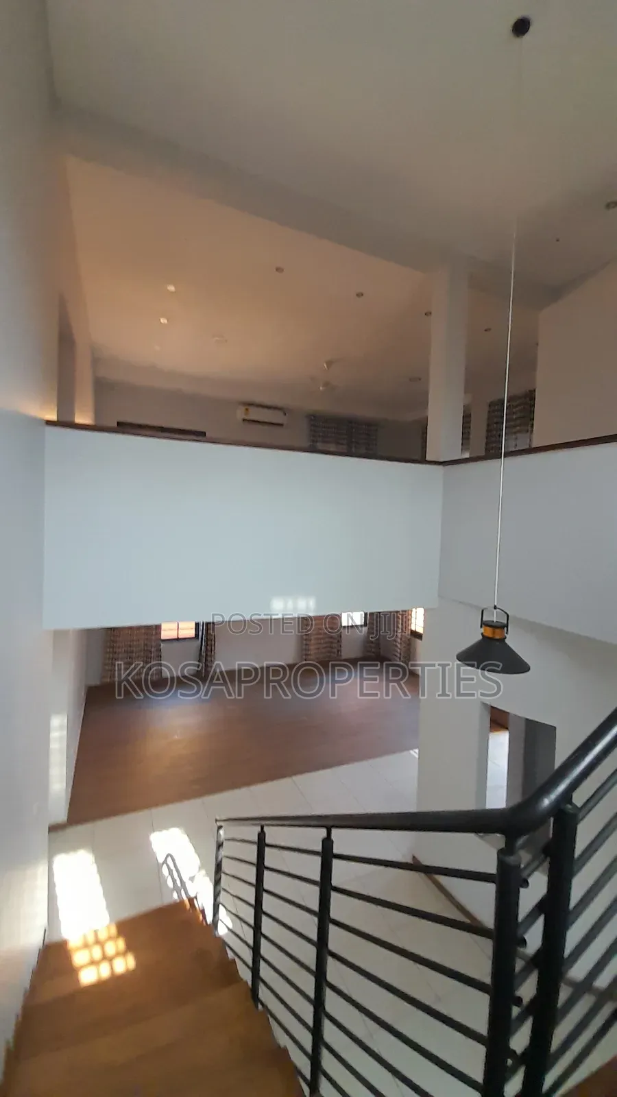 5bdrm House in Adenta Foster Homes for sale