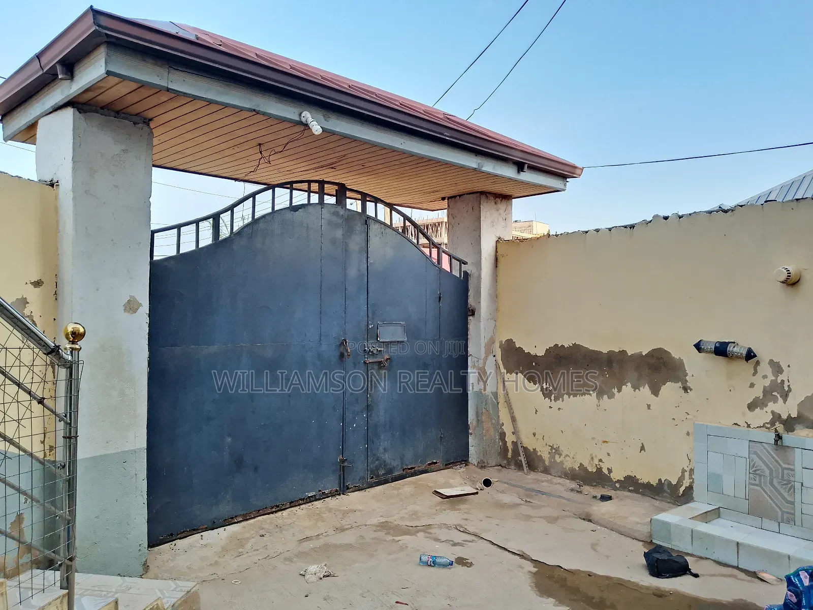 1bdrm Apartment in Hfc Estate Area, Spintex for rent