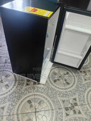 Spacious Top Freezer Pearl Fridge 80l Pearl