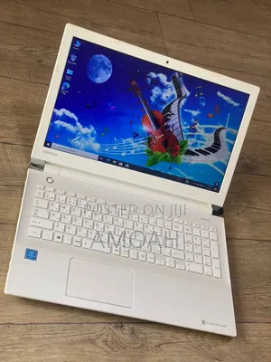 Laptop Toshiba 8GB Intel Pentium HDD 1T
