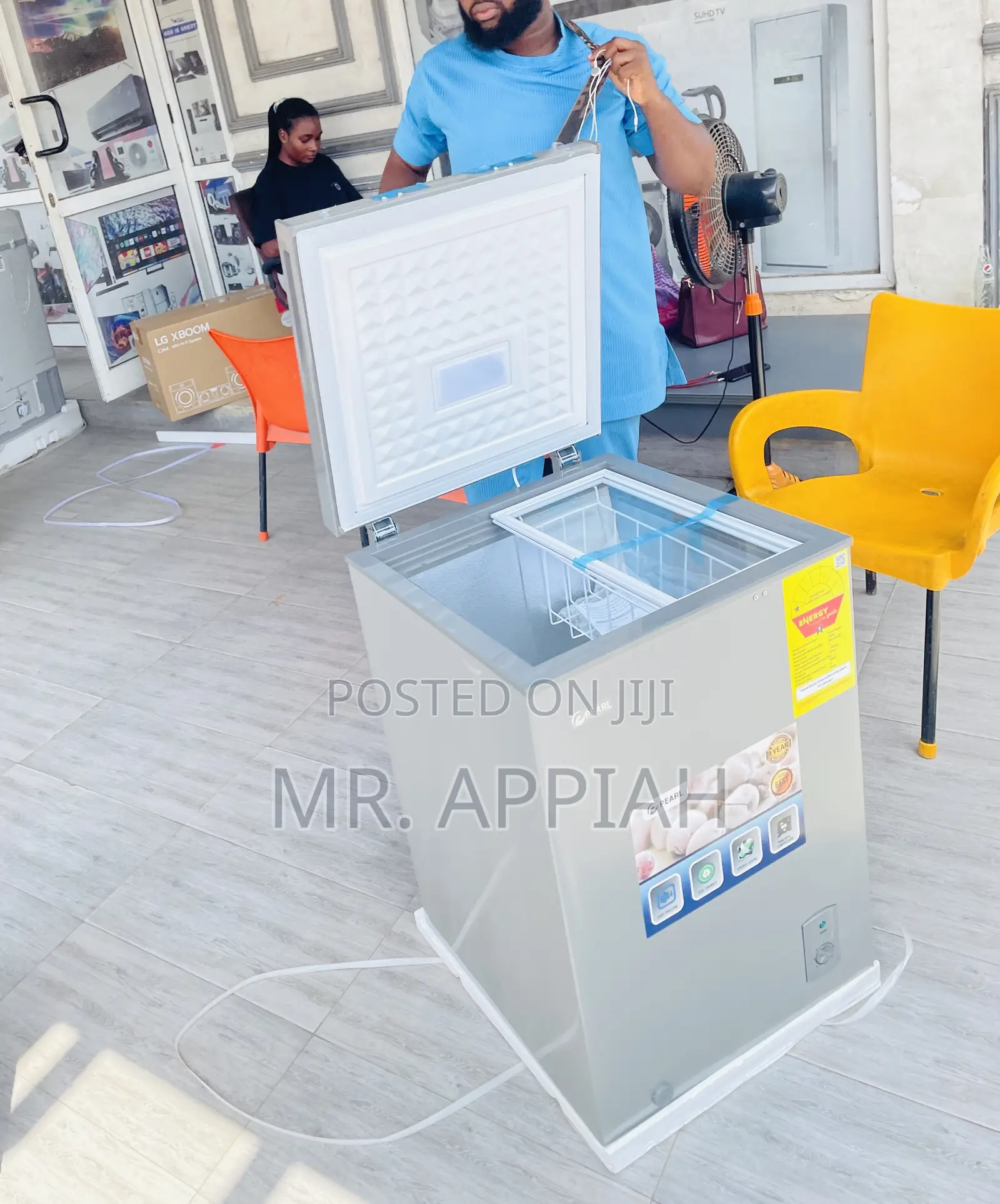Ultra Quality Pearl Single Door Chest Freezer(100l).