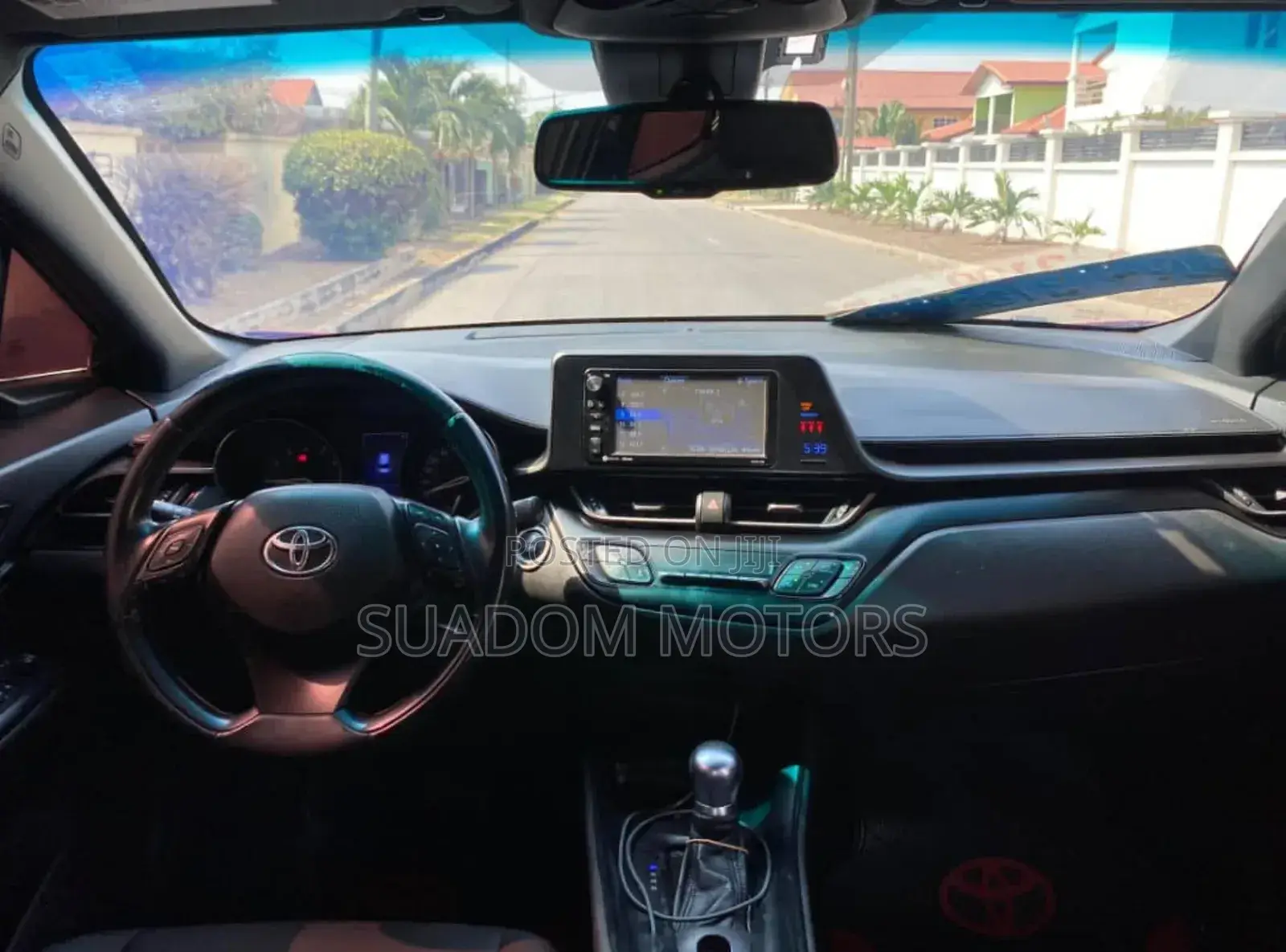 Toyota C-HR XLE FWD Sport Utility (2.0L 4cyl 2AM) 2018 Red