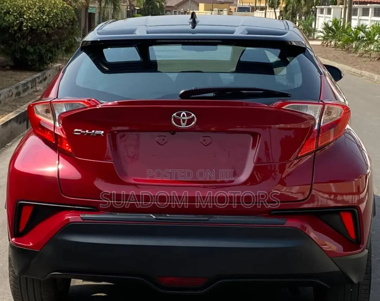 Toyota C-HR XLE FWD Sport Utility (2.0L 4cyl 2AM) 2018 Red