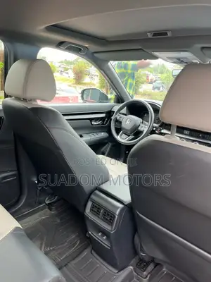 Toyota C-HR XLE FWD Sport Utility (2.0L 4cyl 2AM) 2018 Red