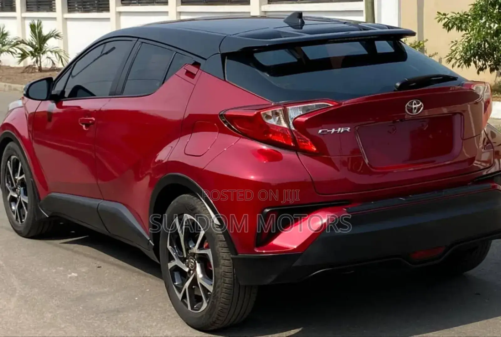 Toyota C-HR XLE FWD Sport Utility (2.0L 4cyl 2AM) 2018 Red