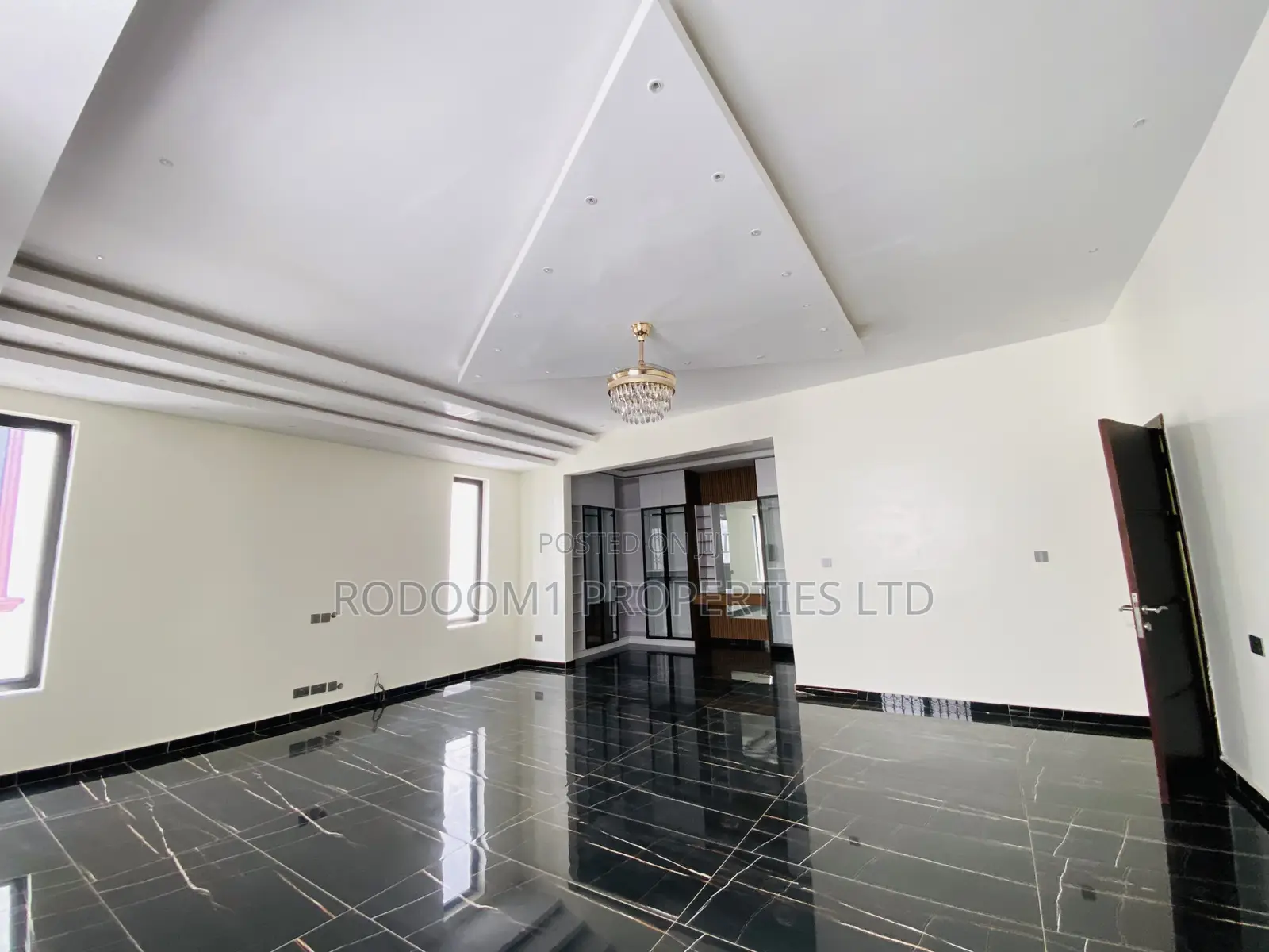 7bdrm House in East Legon Ogbojo for sale