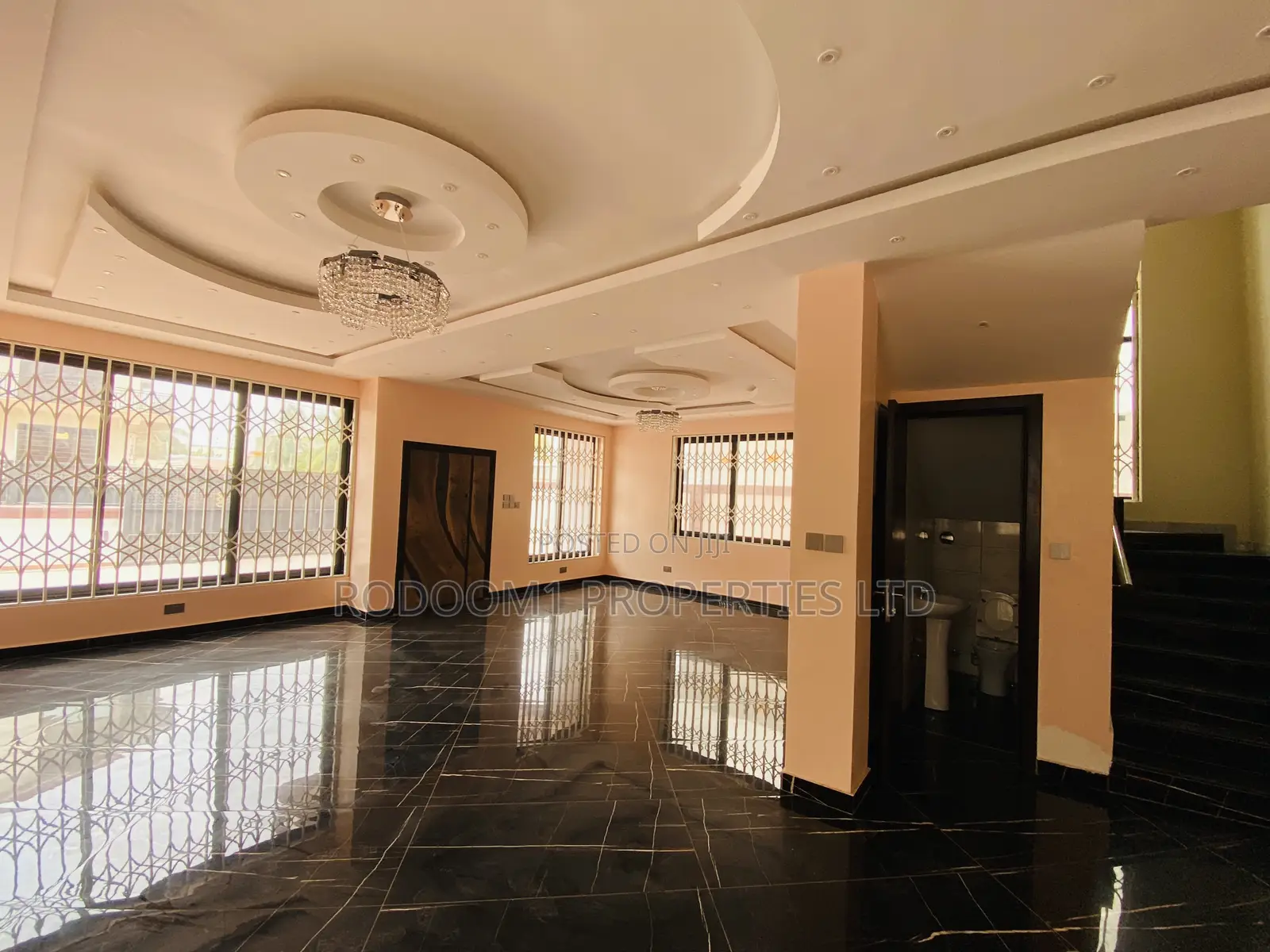 7bdrm House in East Legon Ogbojo for sale