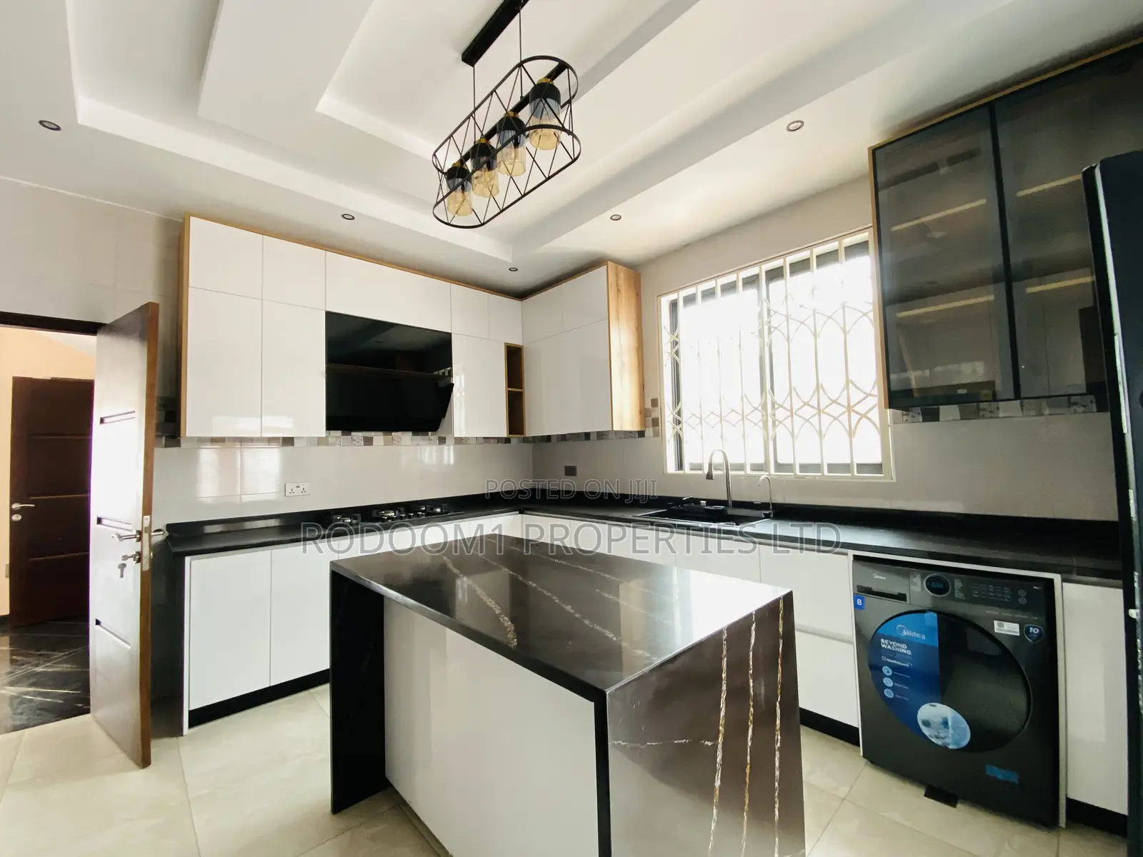 7bdrm House in East Legon Ogbojo for sale