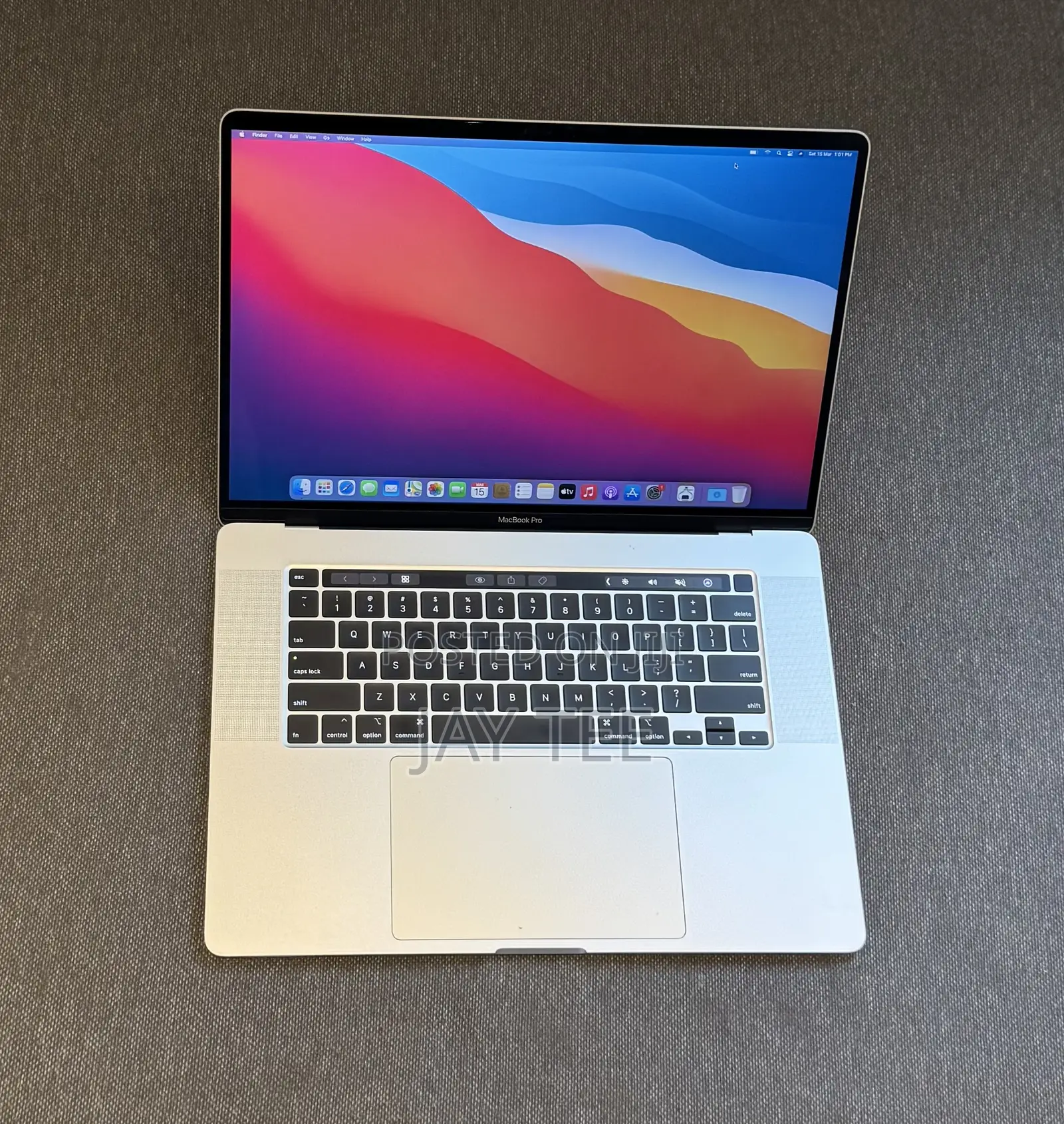 Laptop Apple MacBook Pro 2019 16GB Intel Core I7 SSD 512GB