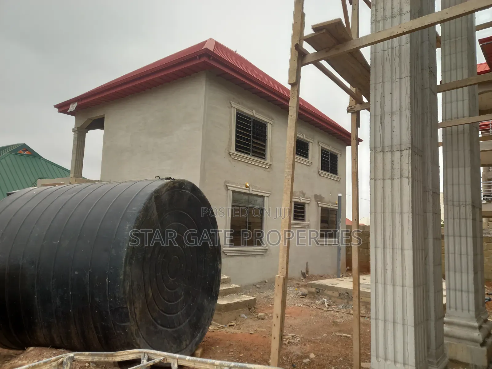 18bdrm House in Sewua Government, Kumasi Metropolitan for sale