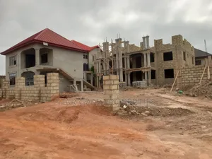 Photo - 18bdrm House in Sewua Government, Kumasi Metropolitan for sale