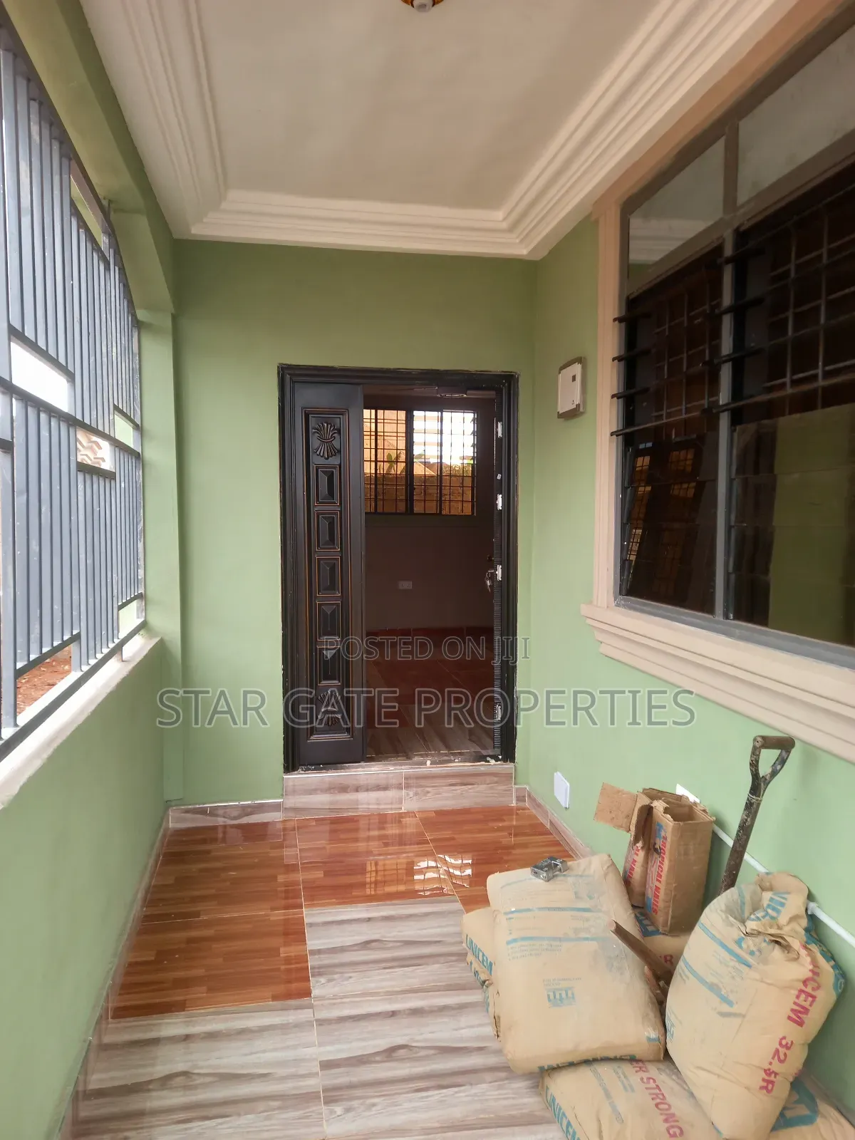 18bdrm House in Sewua Government, Kumasi Metropolitan for sale