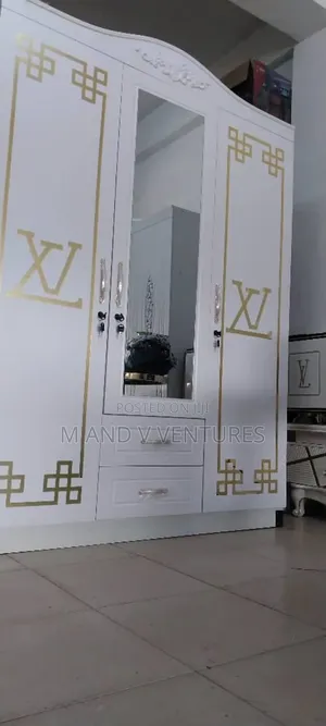 3doors Wardrobe White Wv