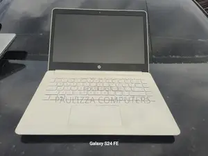 Laptop HP 14-dq1025cl 8GB Intel Core i5 SSD 256GB