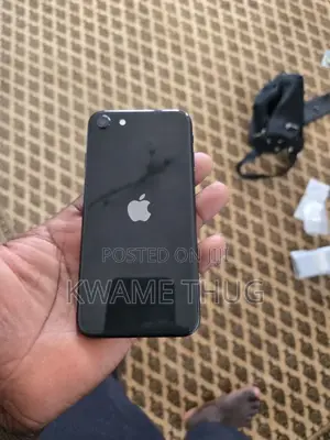 New Apple iPhone SE (2020) 64 GB Black