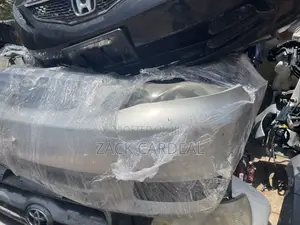 Corolla 2005 Model Front Cut