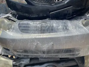 Corolla 2005 Model Front Cut